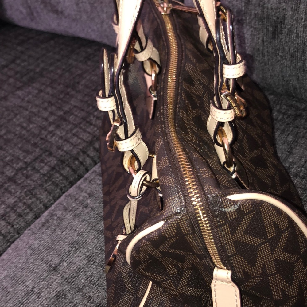 Purse - Picture 4 of 7